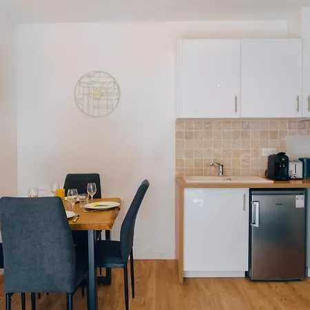 T&t Homestay Appartamento
